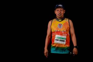 BIB: 28000
                            <button type="button" onclick="openModal(7316035)" class="btn btn-primary btn-sm float-right btn-popup" data-toggle="modal" data-target=".modal-high-quality">
                        <i class="fas fa-shopping-cart"></i> Add to Cart
                    </button>
                                            <button type="button" onclick="isThisMe(7316035, true)" class="btn btn-success btn-sm float-right btn-popup btn-isme hidden" data-toggle="tooltip" data-placement="bottom" title="นี่คือรูปของคุณใช่ไหม คลิกที่นี่เพื่อเอาเข้าอัลบั้ม">
                        <i class="fas fa-plus"></i> Add to album
                    </button>
                    <button type="button" onclick="isThisMe(7316035, false)" class="btn btn-warning btn-sm float-right btn-popup btn-isnotme hidden">
                        <i class="fas fa-ban"></i> Remove from album
                    </button>